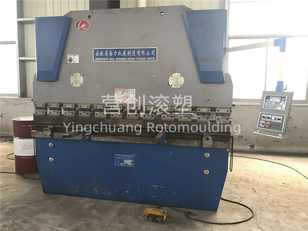 滾塑設(shè)備廠家 滾塑設(shè)備廠家